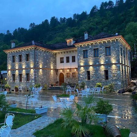 Hotel Kaso Ervehe Përmet Buitenkant foto