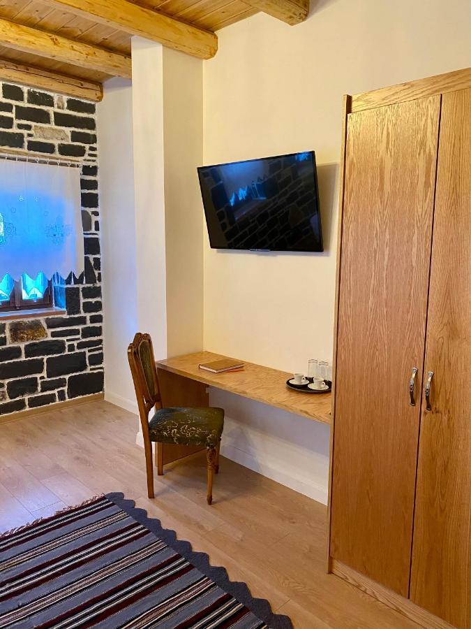 Hotel Kaso Ervehe Përmet Buitenkant foto